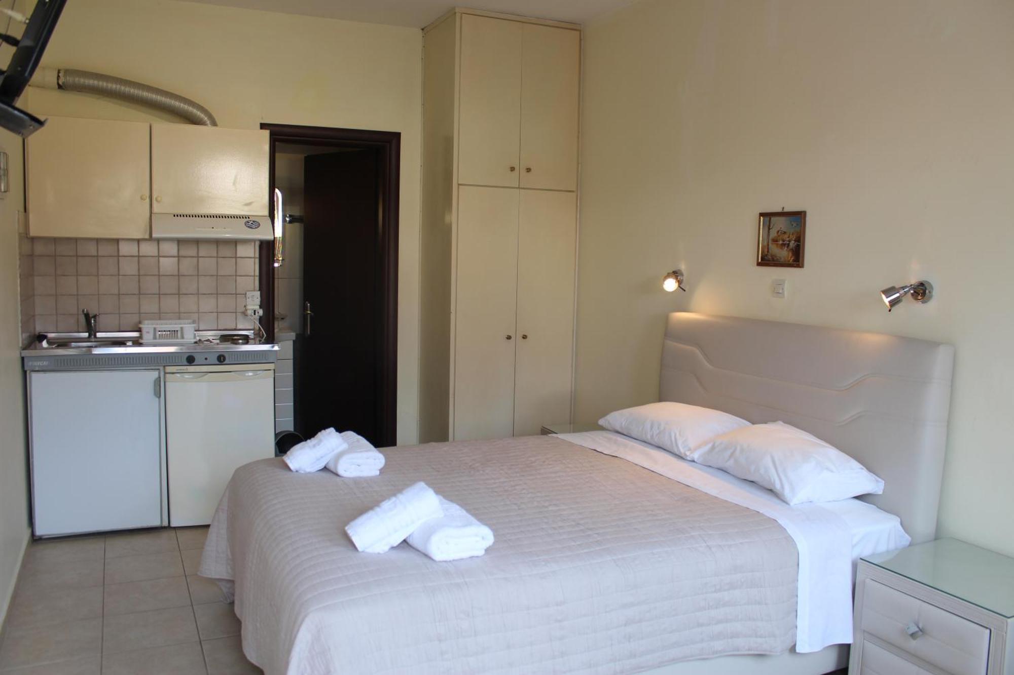 Theodora Studios & Apartments Skala  Ngoại thất bức ảnh